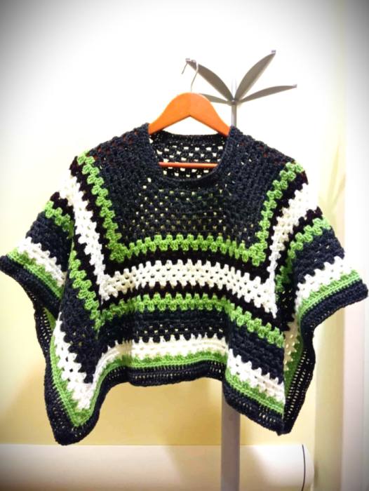 Univerzalni pončo v toplih naravnih tonih 5617